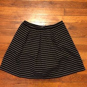 Max Studio mini skirt
